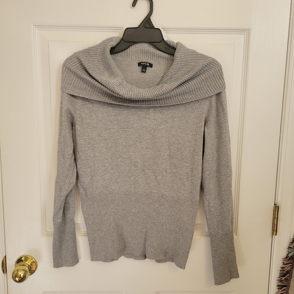 Apt. 9 Light Gray Silver Cowl Neck Sweater